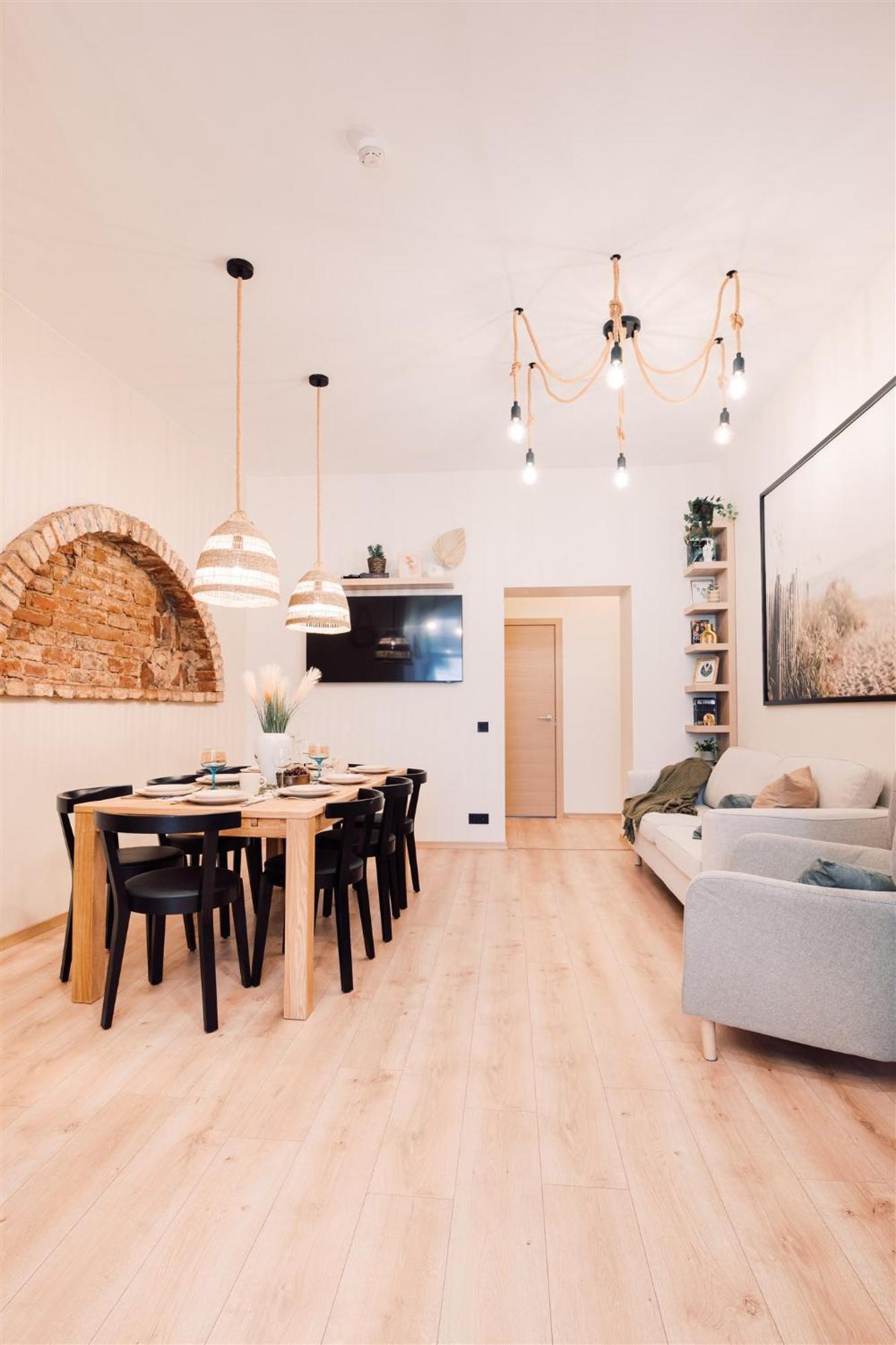 Leilighet Harmony Apartment/9 Guests/ 4 Bedroom / Old Town