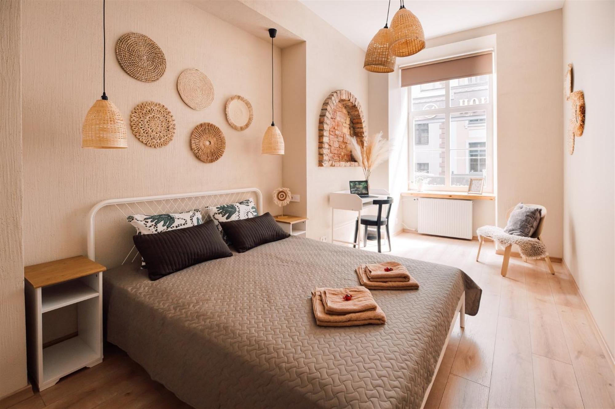 Harmony Apartment/9 Guests/ 4 Bedroom / Old Town *
