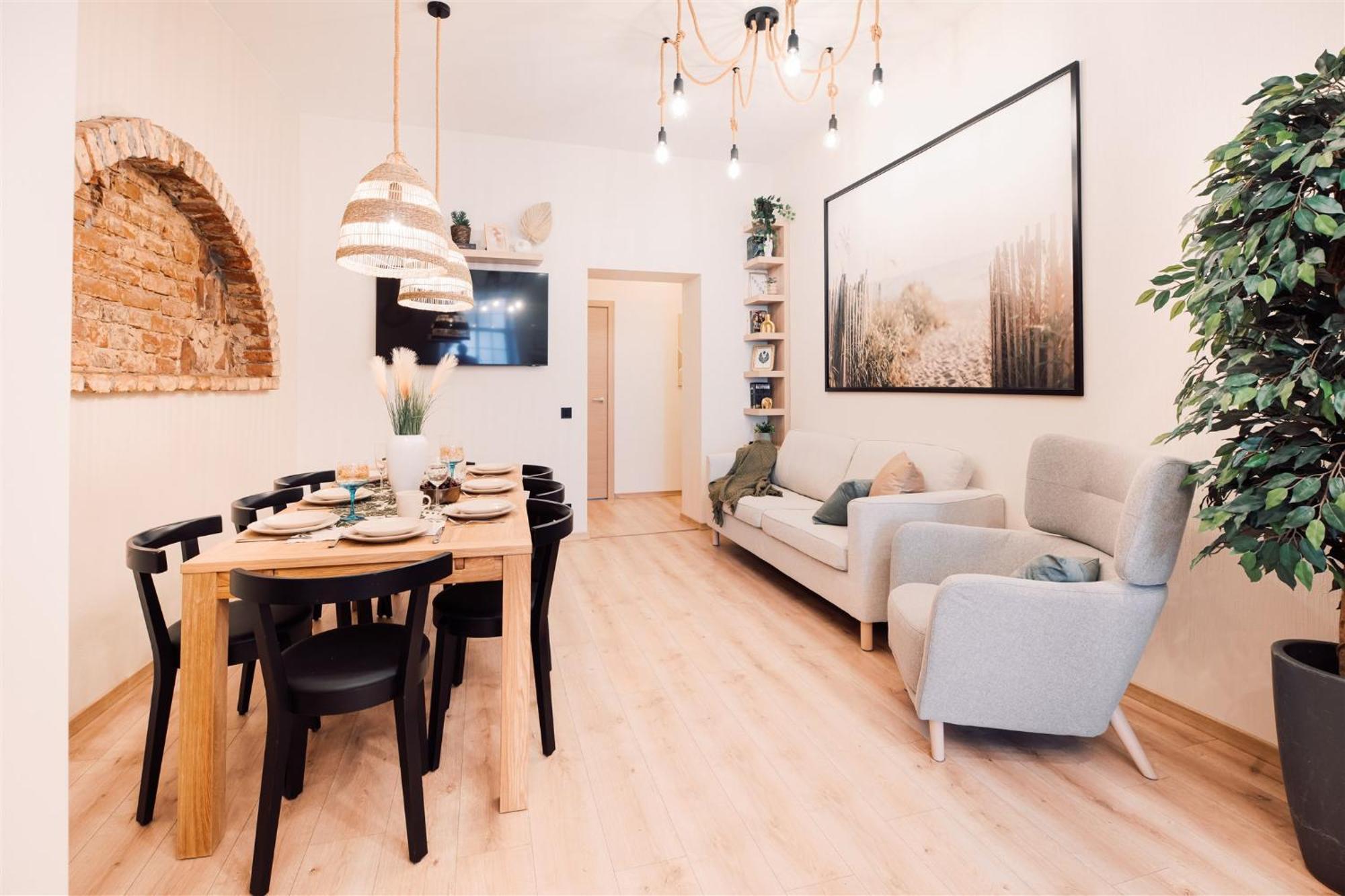 Harmony Apartment/9 Guests/ 4 Bedroom / Old Town Riga